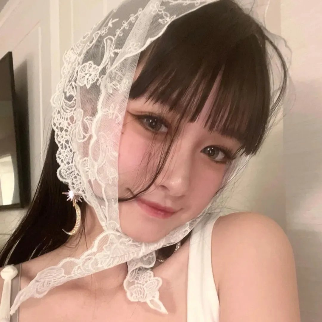 蕾哈娜内衣秀4
